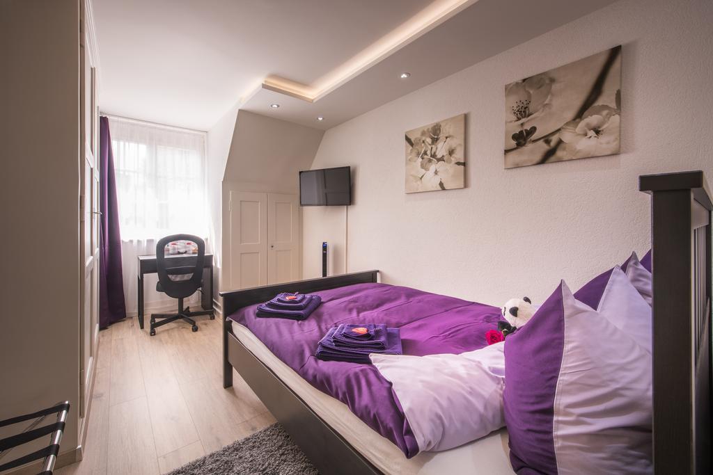 Max Aviation Villa & Apartments Bern Kültér fotó