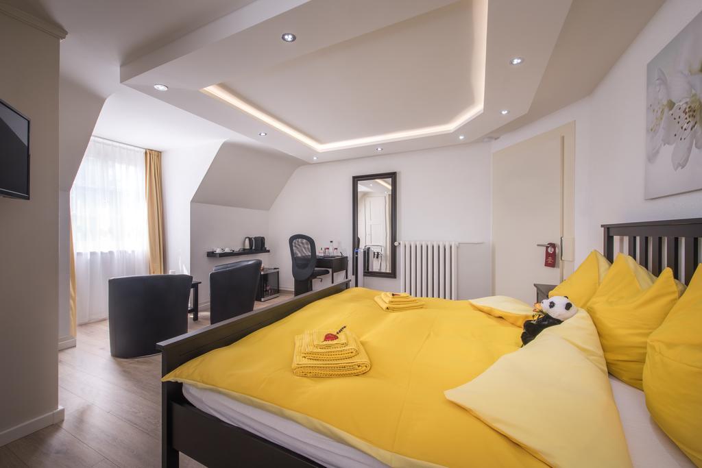 Max Aviation Villa & Apartments Bern Kültér fotó