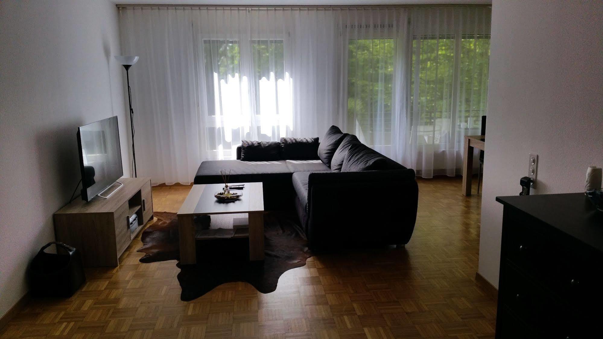 Max Aviation Villa & Apartments Bern Kültér fotó