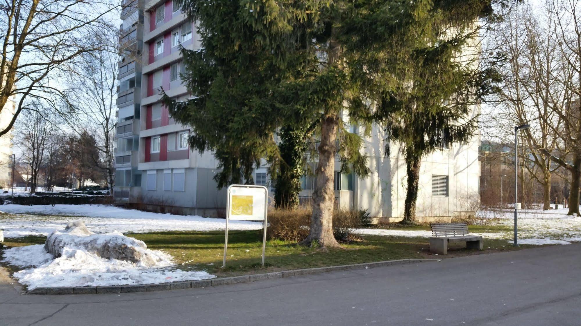Max Aviation Villa & Apartments Bern Kültér fotó